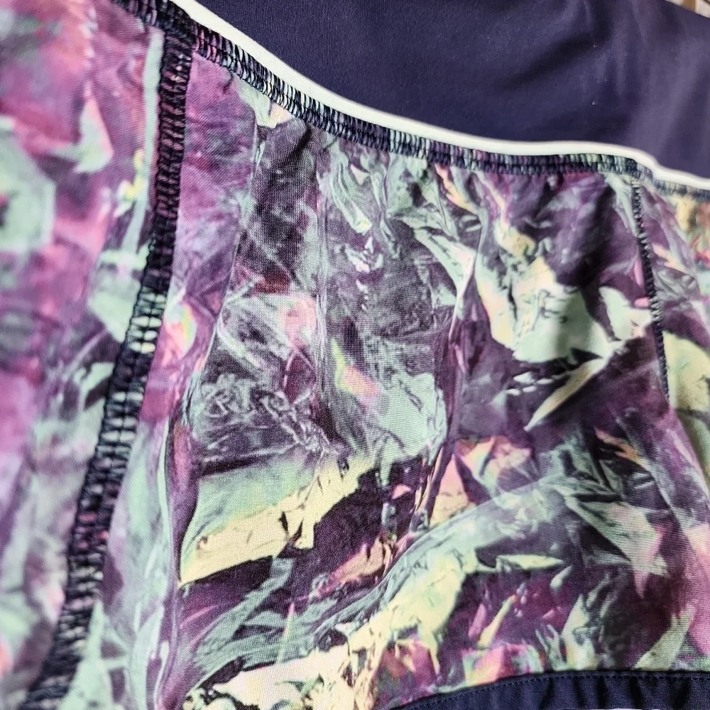 Lululemon Run:‎ Speed Short *4-way Stretch Iridescent Multi / Deep Navy